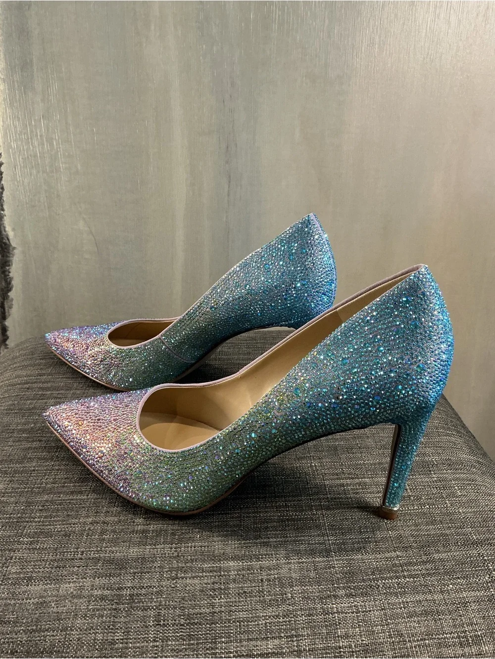 NIB Kenneth Cole NY Riley 85 Rhinestone Ombre Pumps in Blue & Purple Size 8.5